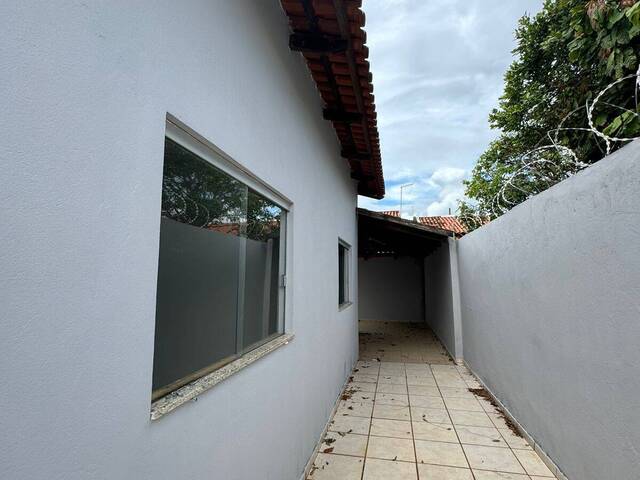 #EA0002 - Casa para Locação em Araguari - MG - 2