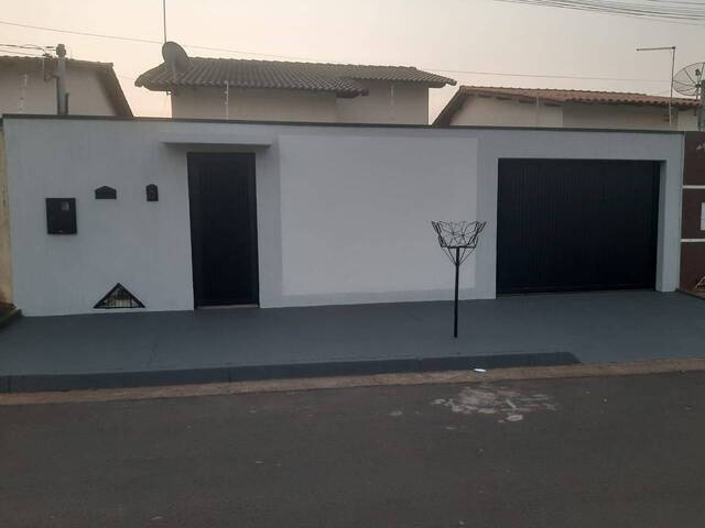 #EV0011 - Casa para Venda em Araguari - MG