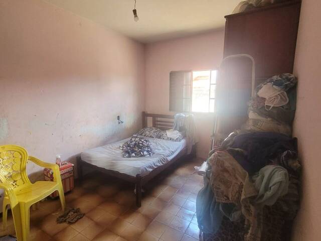 #EV0013 - Casa para Venda em Araguari - MG