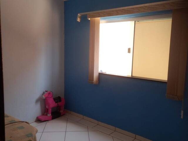 #EV0034 - Casa para Venda em Araguari - MG - 2