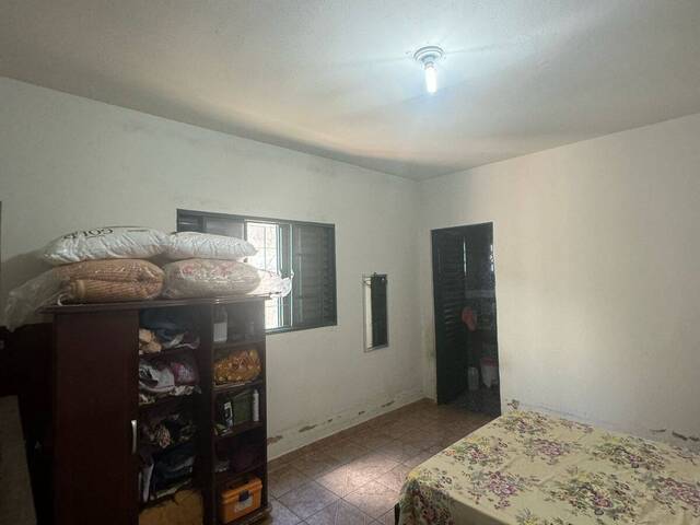 #EV0062 - Casa para Venda em Araguari - MG - 3