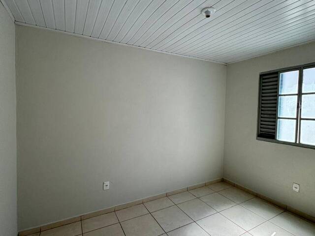 #EA0010 - Casa para Locação em Araguari - MG - 3