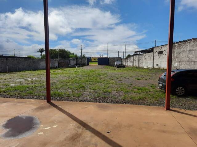 #EA0014 - Barracão para Locação em Araguari - MG - 2
