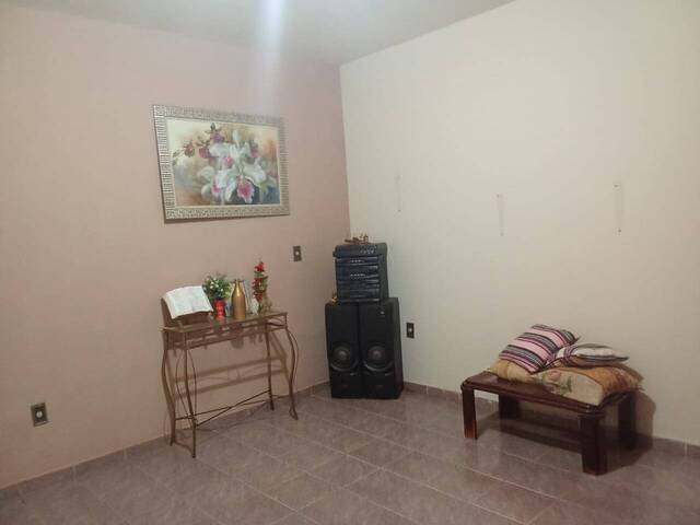 #EV0078 - Casa para Venda em Araguari - MG - 1