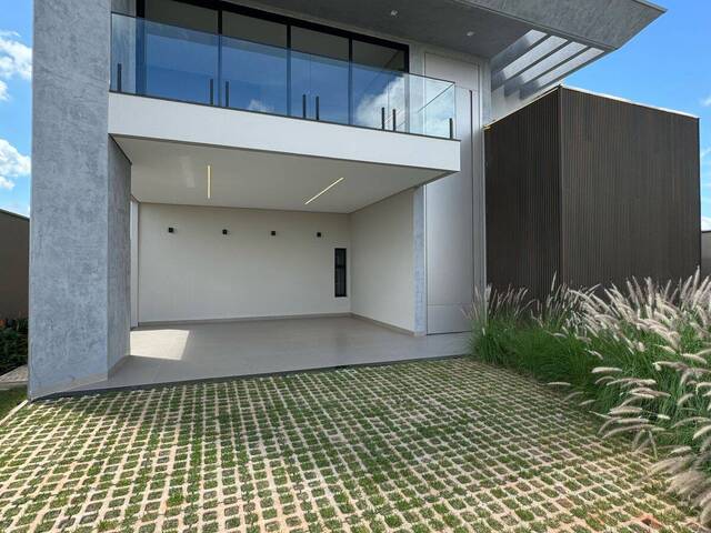 #EV0081 - Casa para Venda em Araguari - MG - 1