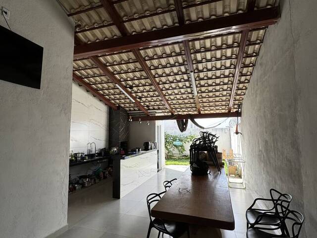 #EV0098 - Casa para Venda em Araguari - MG - 1