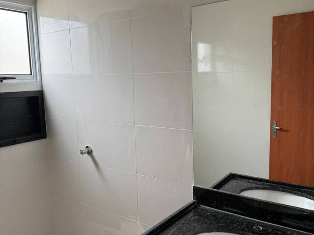 #EV0109 - Casa para Venda em Araguari - MG - 3