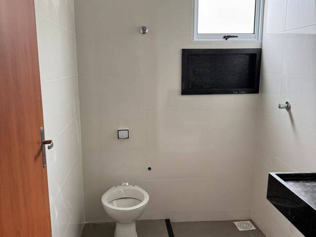 #EV0109 - Casa para Venda em Araguari - MG - 2