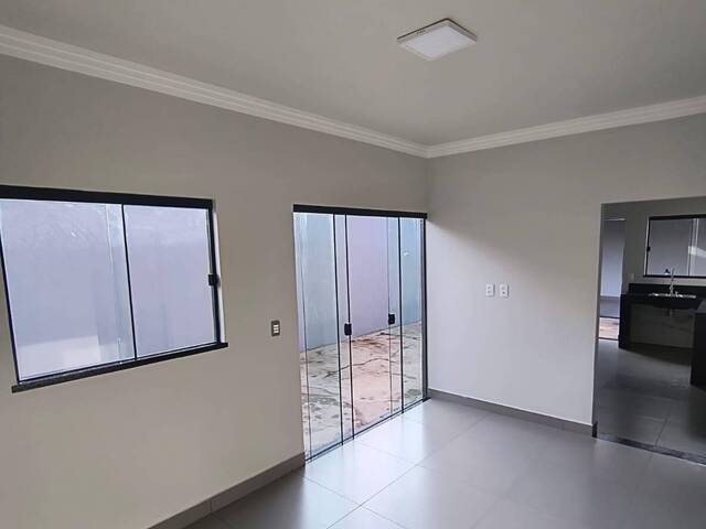 #EV0110 - Casa para Venda em Araguari - MG