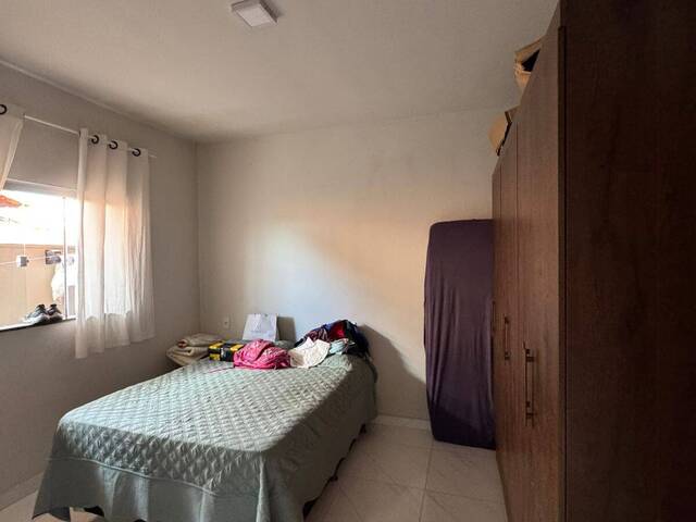 #EV0112 - Casa para Venda em Araguari - MG - 2
