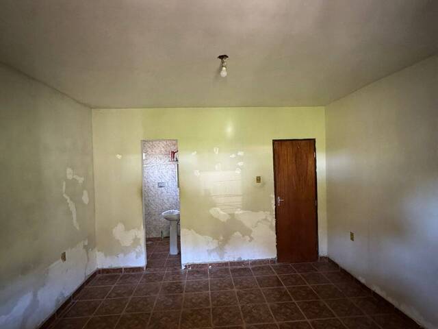 #EV0122 - Casa para Venda em Araguari - MG - 3