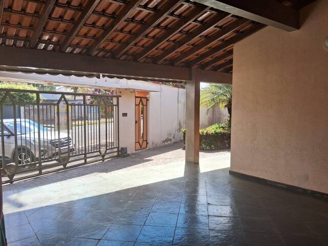 #EV0127 - Casa para Venda em Araguari - MG