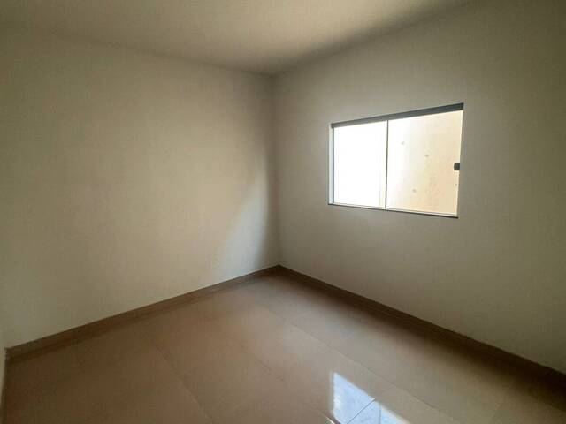 #EV0142 - Casa para Venda em Araguari - MG - 1