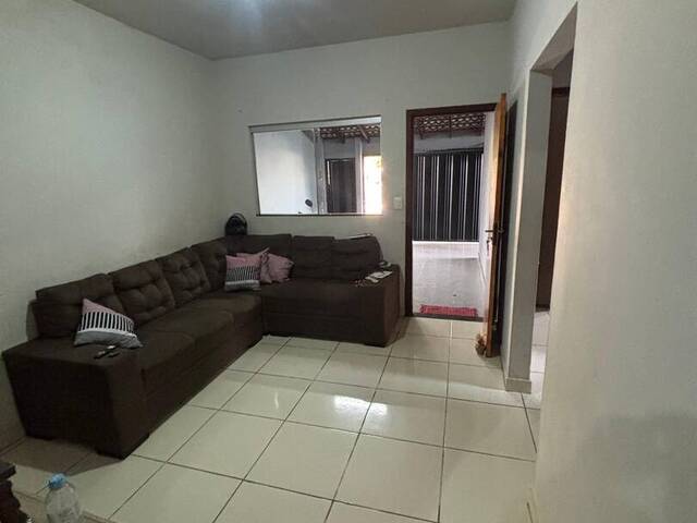#EV0151 - Casa para Venda em Araguari - MG - 3