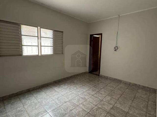 #EV0160 - Casa para Venda em Araguari - MG - 3
