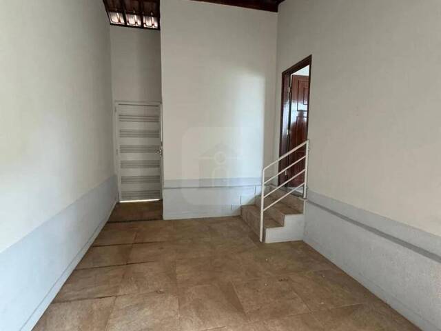 #EV0160 - Casa para Venda em Araguari - MG - 1
