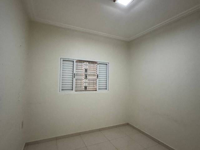 #EV0169 - Casa para Venda em Araguari - MG - 2