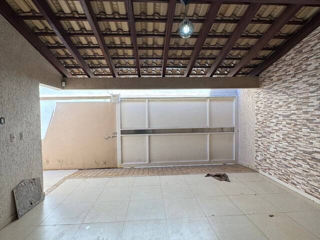 #EV0169 - Casa para Venda em Araguari - MG - 3