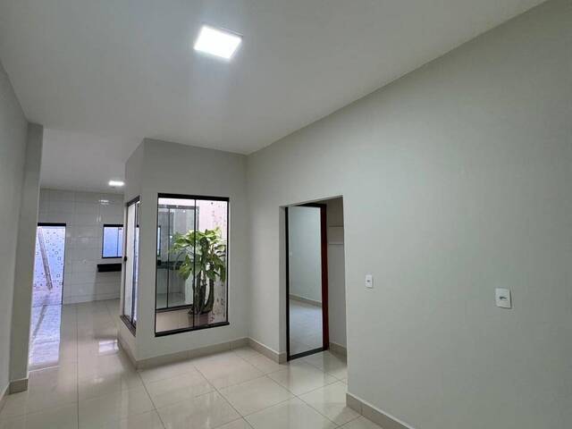 #EV0174 - Casa para Venda em Araguari - MG